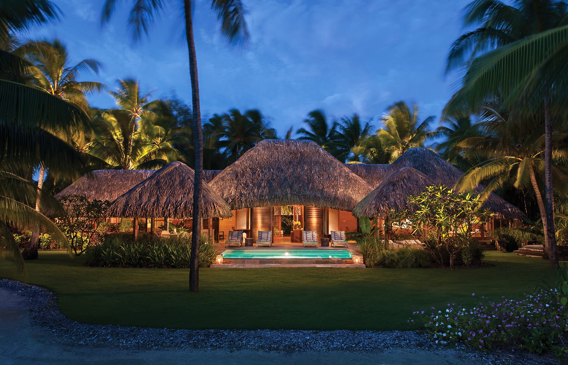 Four Seasons Resort Bora Bora, French Polynesia. Hotel Review. © Four Seasons Hotels Limited 