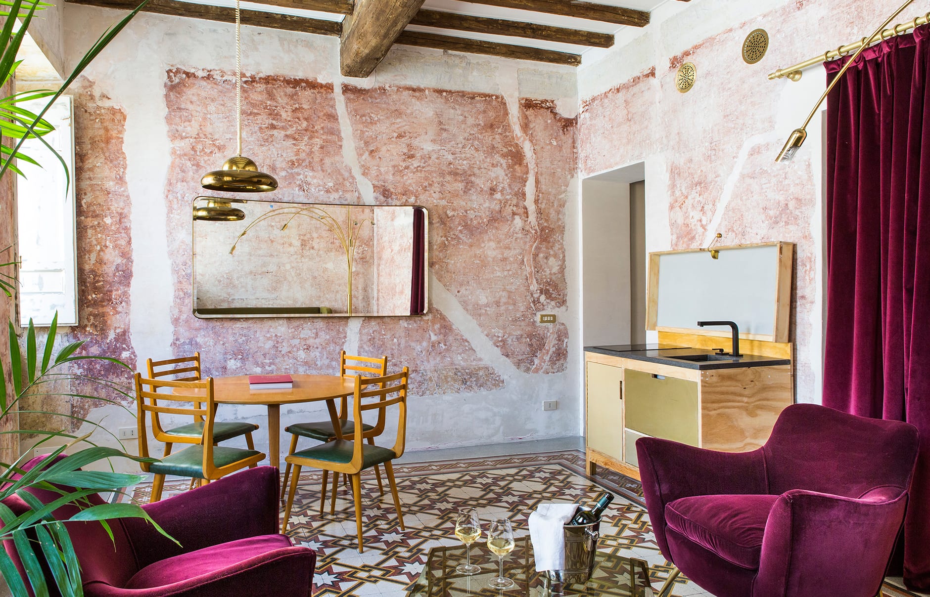 G-Rough, Rome, Italy. Hotel Review by TravelPlusStyle. Photo © G-ROUGH 