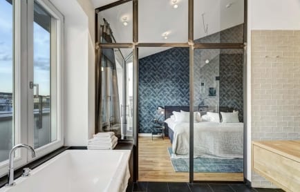 567496_16122120170049856704