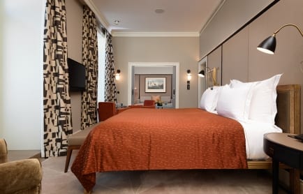 114264362-h1-suite_121-2