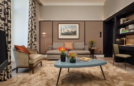 114264392-h1-suite_121-3