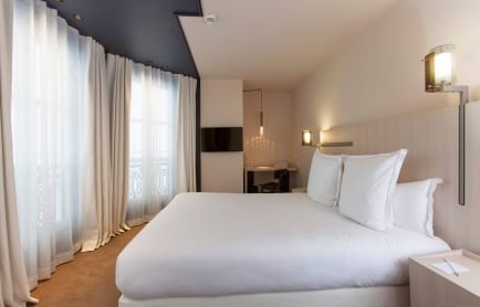 parnd-classical-room-6995-hor-clsc