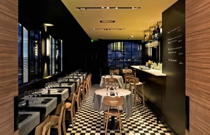 parnd-dining-area-6999-hor-clsc