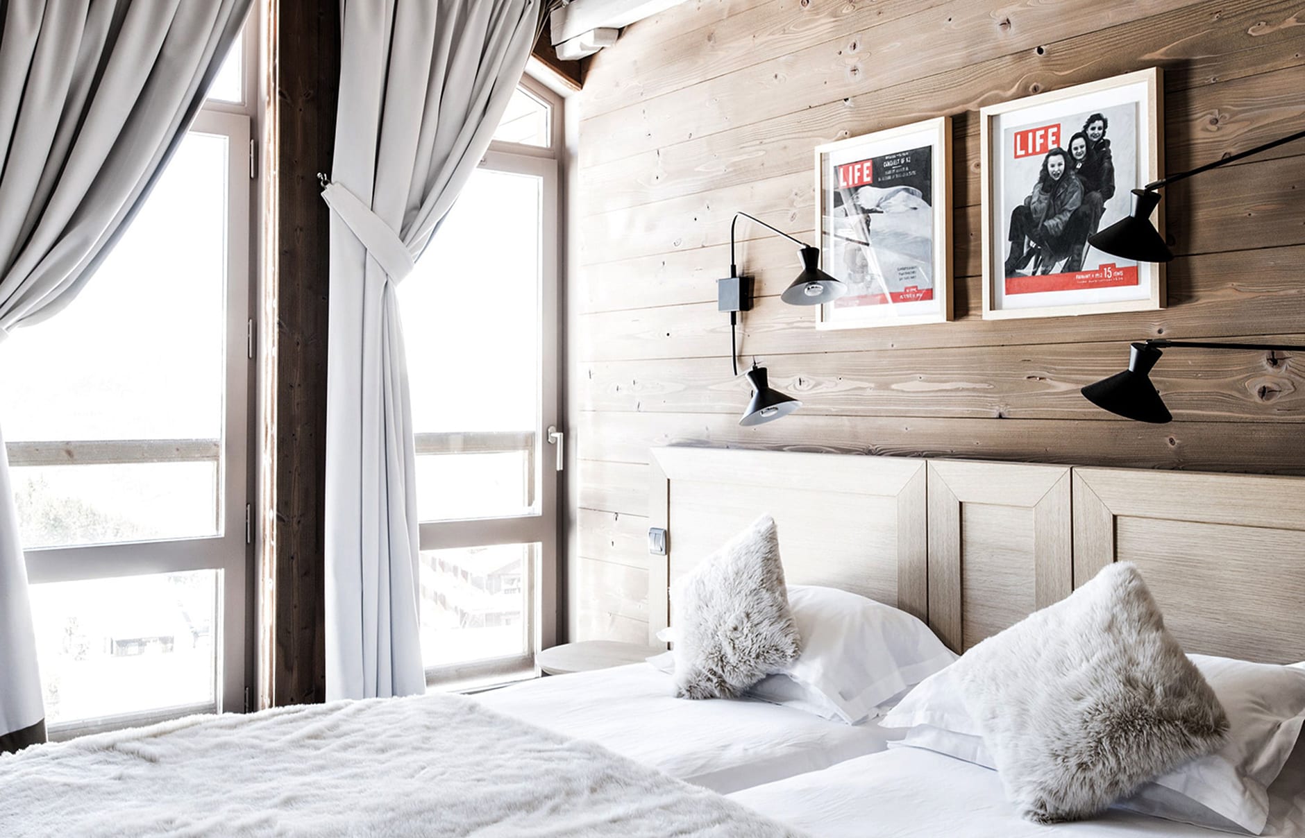 Les 3 Vallées, Courchevel, a Beaumier Hotel, France. Hotel Review. Photo © Beaumier hotel-des-trois-vallees-suite-v2-r-r2