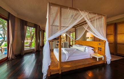 wa-ale-island-resort-beach-tent