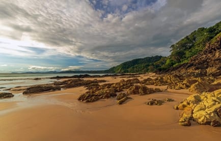 wa-ale-island-resort-beach