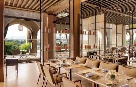 76062870-h1-_hab6975