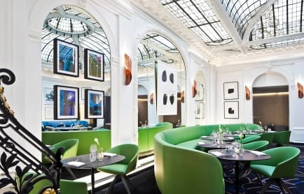 08_restaurant_the_v_s