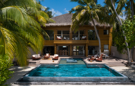huvafen_fushi_cube_exterior_front_view_pool___terrace