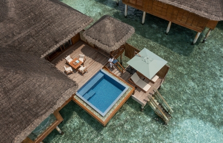 lagoon-bungalow-with-pool_exterior-top-down