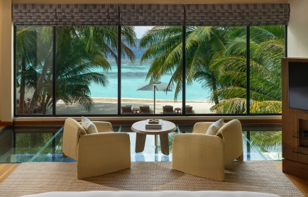 three-bedroom-beach-pavilion-with-pool_masterbedroom-view