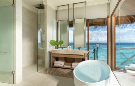 two-bedroom-ocean-pavilion-with-pool-2nd-bedroom-bath