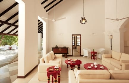 100540-15-jkw_lobby1_3519