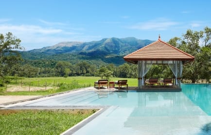 100540-27-jkw_pool4_4820