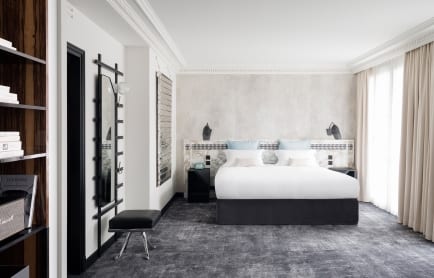 les-bains-junior-suite-r-2