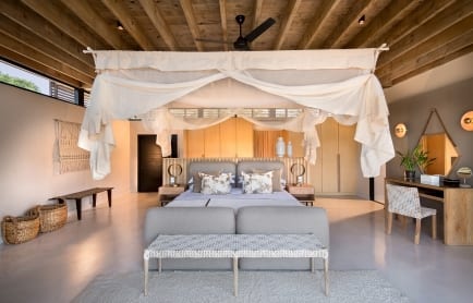 riverlodgegallery-281020