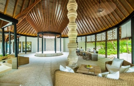 65832706-h1-reception