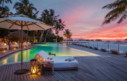 swimming_pool_evening