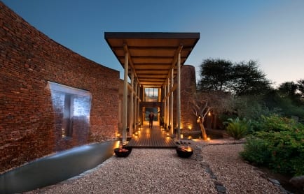 maratabalodgeentrance-130346