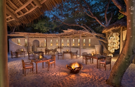 zanzibar-mnemba-island-dining-area-2