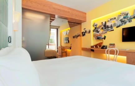 athnd-superior-room-8629-hor-clsc