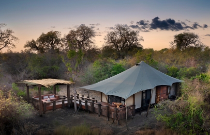 South-Africa-Ngala-Tented-Camp-tented-suite-exterior-with-outside-deck