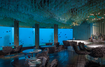 niyama_private_islands_maldives_restaurant_subsix_wide_shot