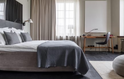 stonb-king-suite-2139-hor-clsc