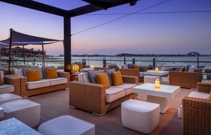 _fb_101_terrace_seating_