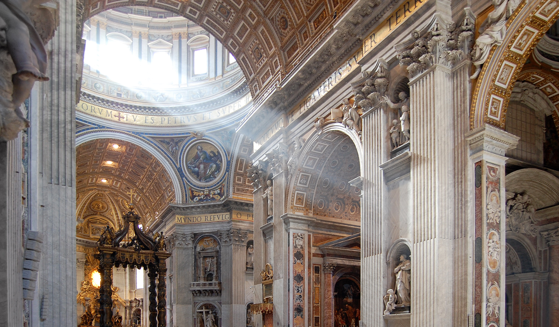 Private Tour of Vatican with Scavi Necropolis and St. Peter\'s Tomb