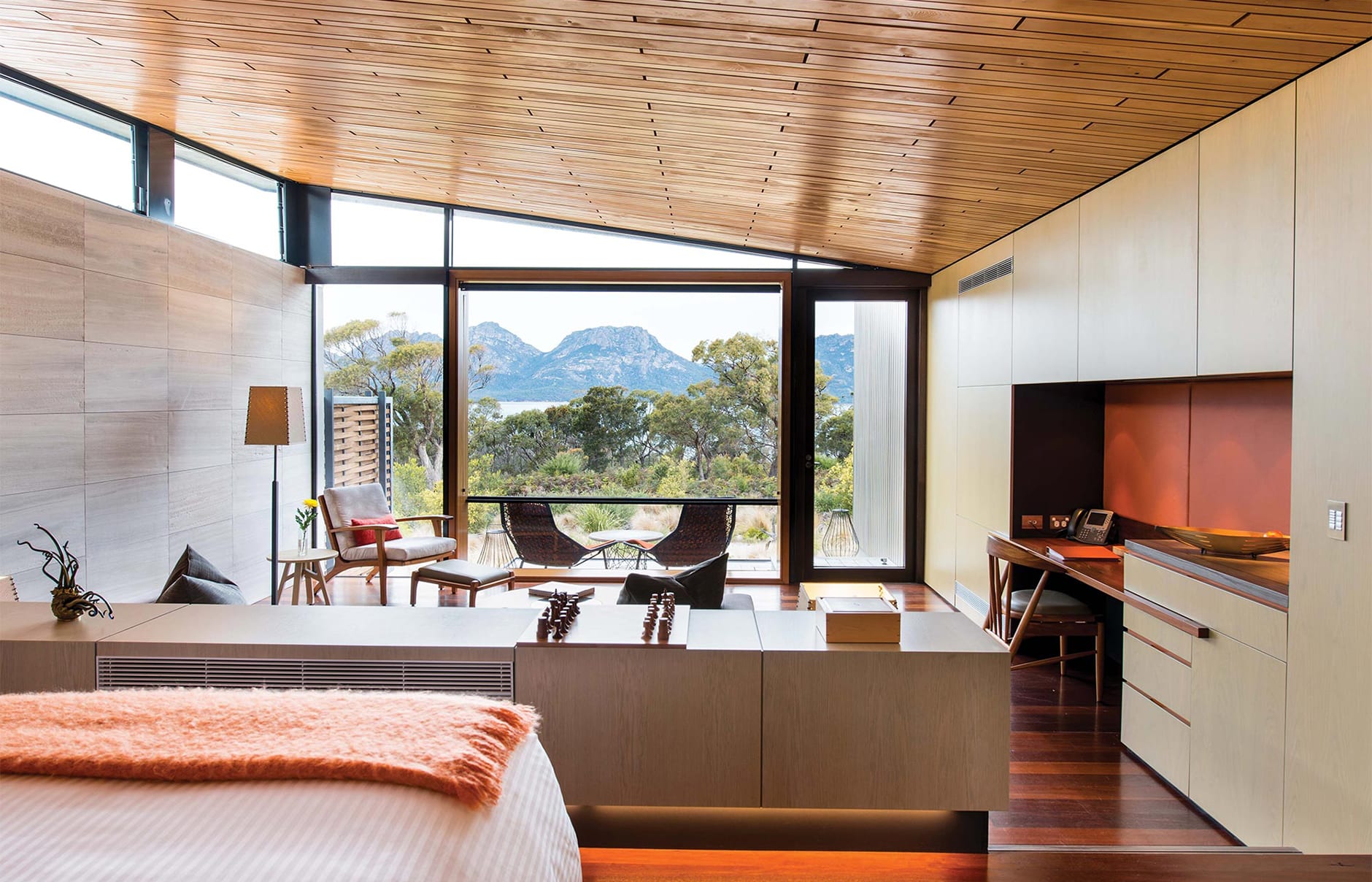 Saffire Freycinet, Tasmania, Australia. Hotel Review by TravelPlusStyle. Photo © Saffire Freycinet