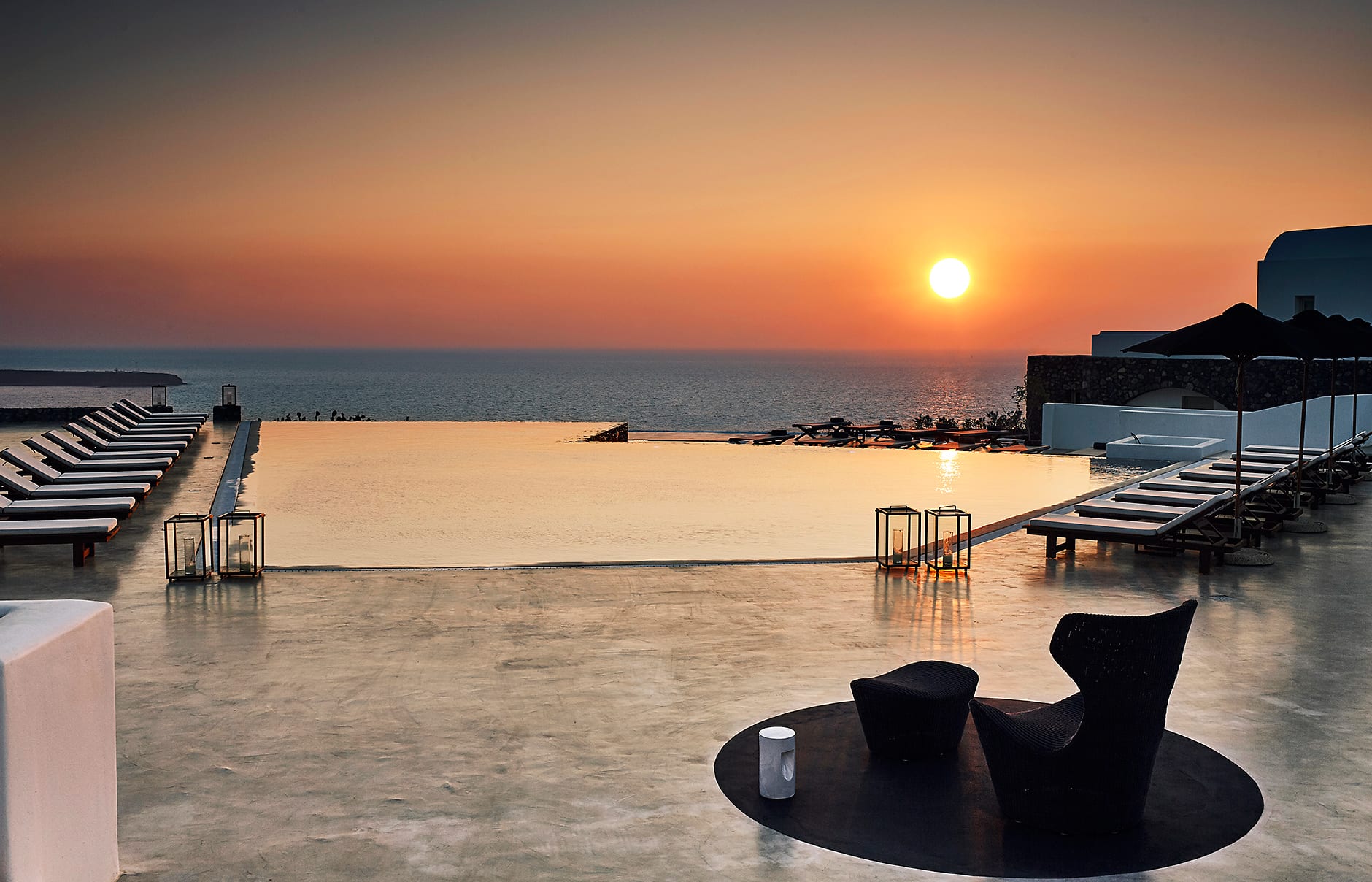Santo Maris Oia Luxury Suites & Spa, Santorini, Greece. Hotel Review by TravelPlusStyle. Photo © Santo Maris Oia 