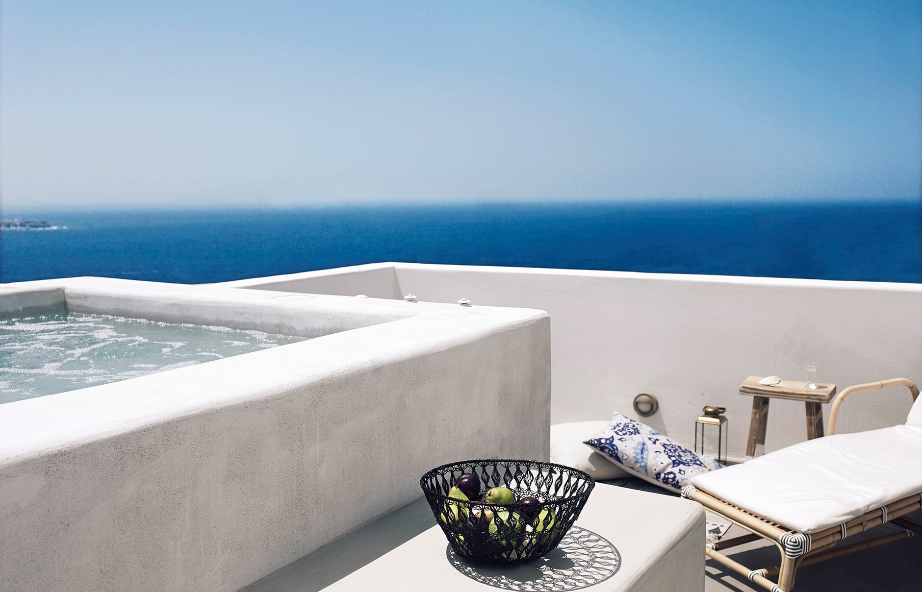 Santo Pure Oia Suites & Villas, Santorini, Greece. Hotel Review by TravelPlusStyle. Photo © Santo Maris Oia 