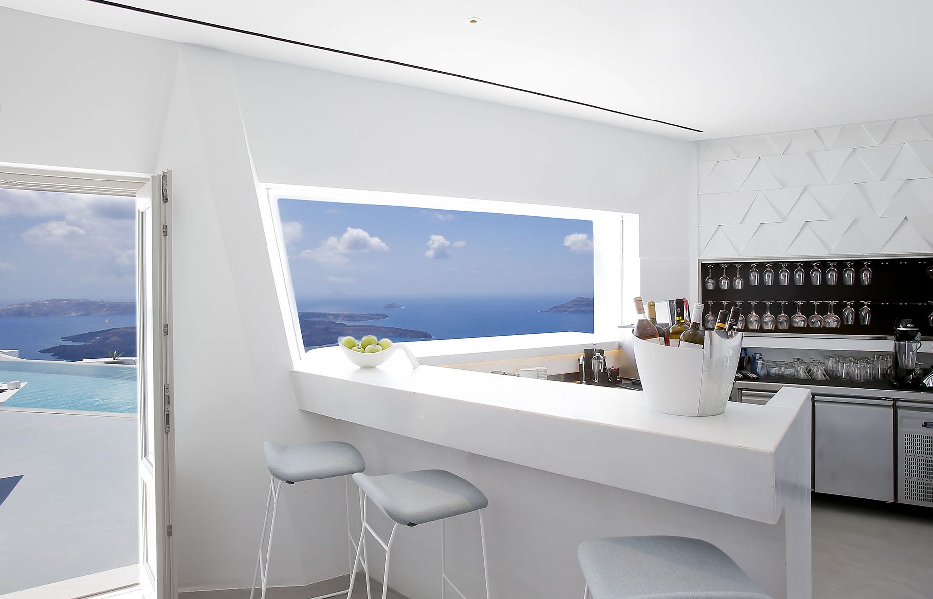 Grace Hotel Santorini, Greece. Luxury Hotel Review by TravelPlusStyle. Photo © Auberge Resorts Collection