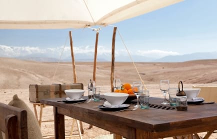 Lunch table at Scarabeo Camp. © Scarabeo Camp
