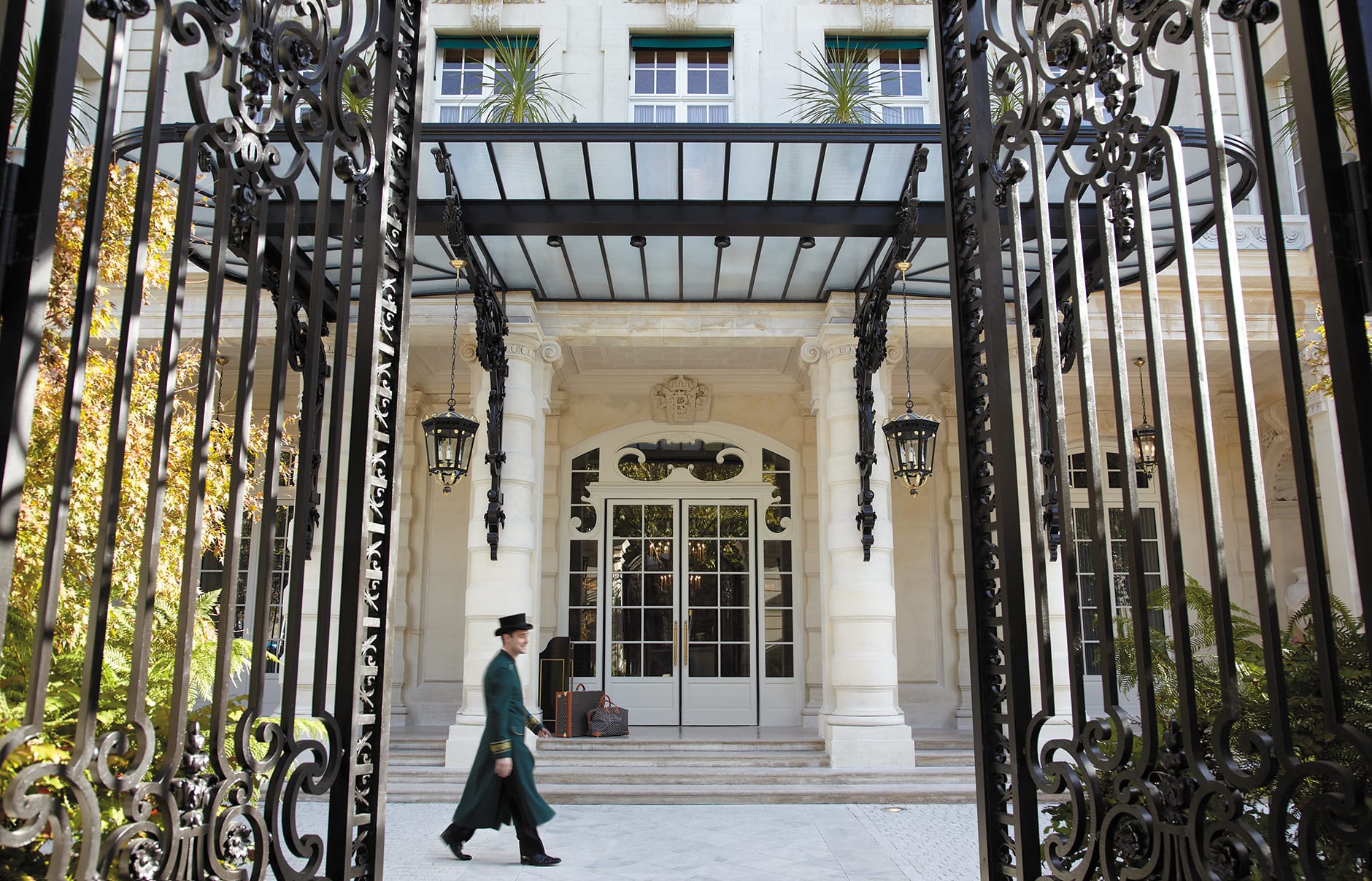 Shangri-La Hotel Paris, France. Hotel Review. Photo © Shangri-La International 