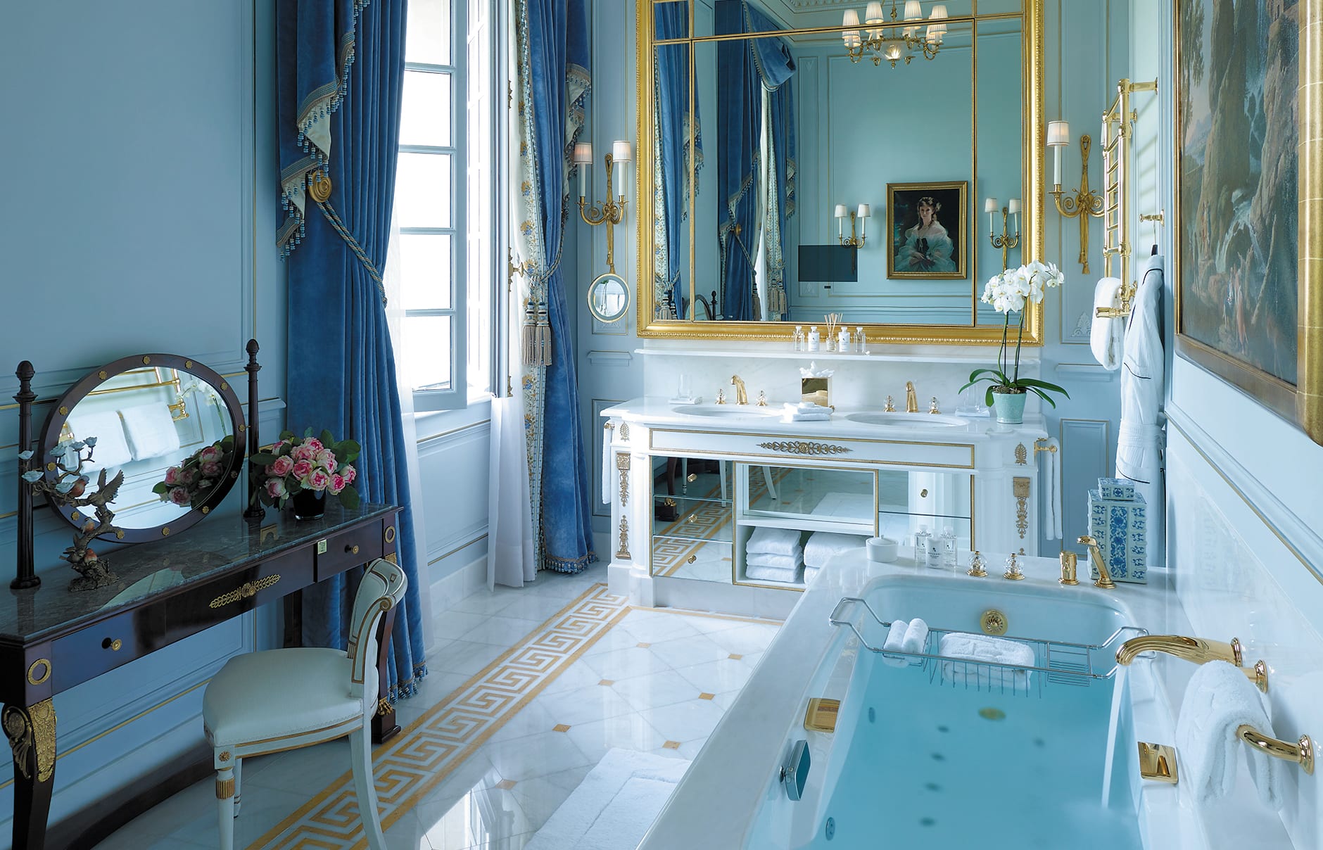 Shangri-La Hotel Paris, France. Hotel Review. Photo © Shangri-La International 