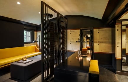 opium_suite_living_room_7339-a4