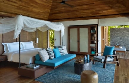 pool_villa_bedroom_6669-original