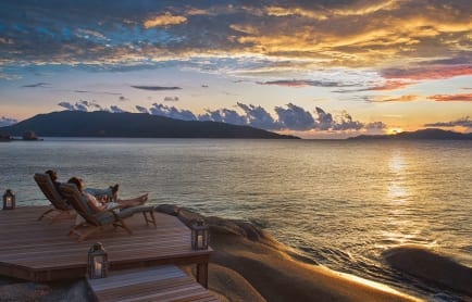 sunset_at_pasyon_deck_6688-original