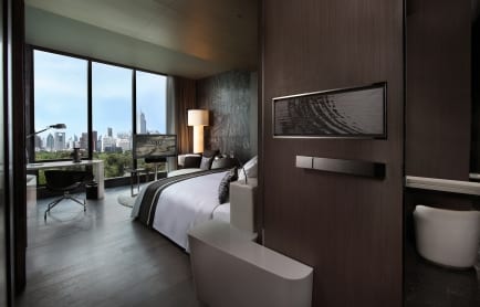 so-sofitel-bangkok-water-room-tv