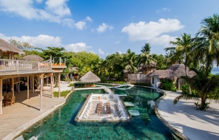5808_soneva-fushi-resort-villa-11