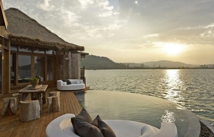 2-bedroom-overwater-deck-at-sunset-upscalenoindex