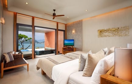 private_luxury_pool_villa_thailand