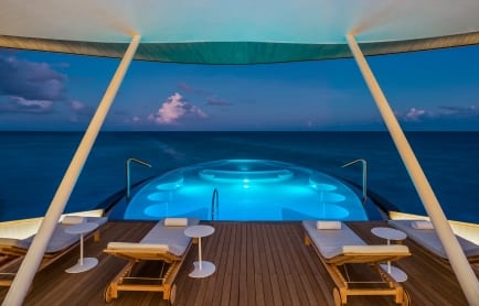 str4315sp-204364-blue-hole-pool-at-iridium-spa-high