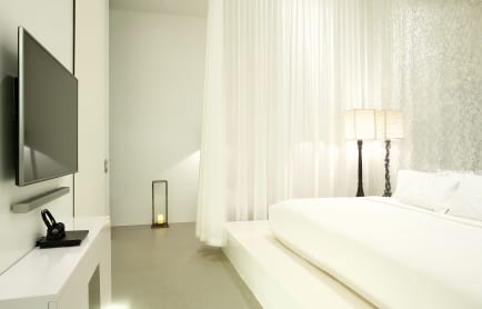 the-library-secret-pool-villa-r-2