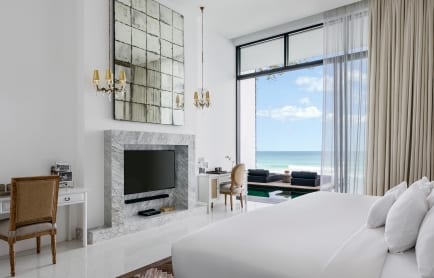 the-library-the-writer-r-2