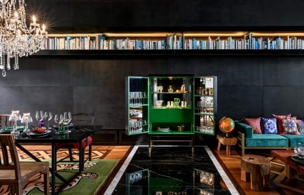 the-library-the-writer-r-4