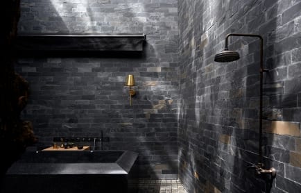 the-library-the-writer-r-7