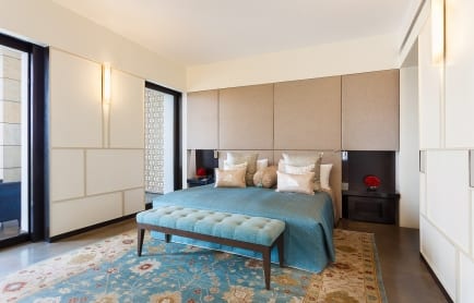 109109825-h1-amr_-_room_03